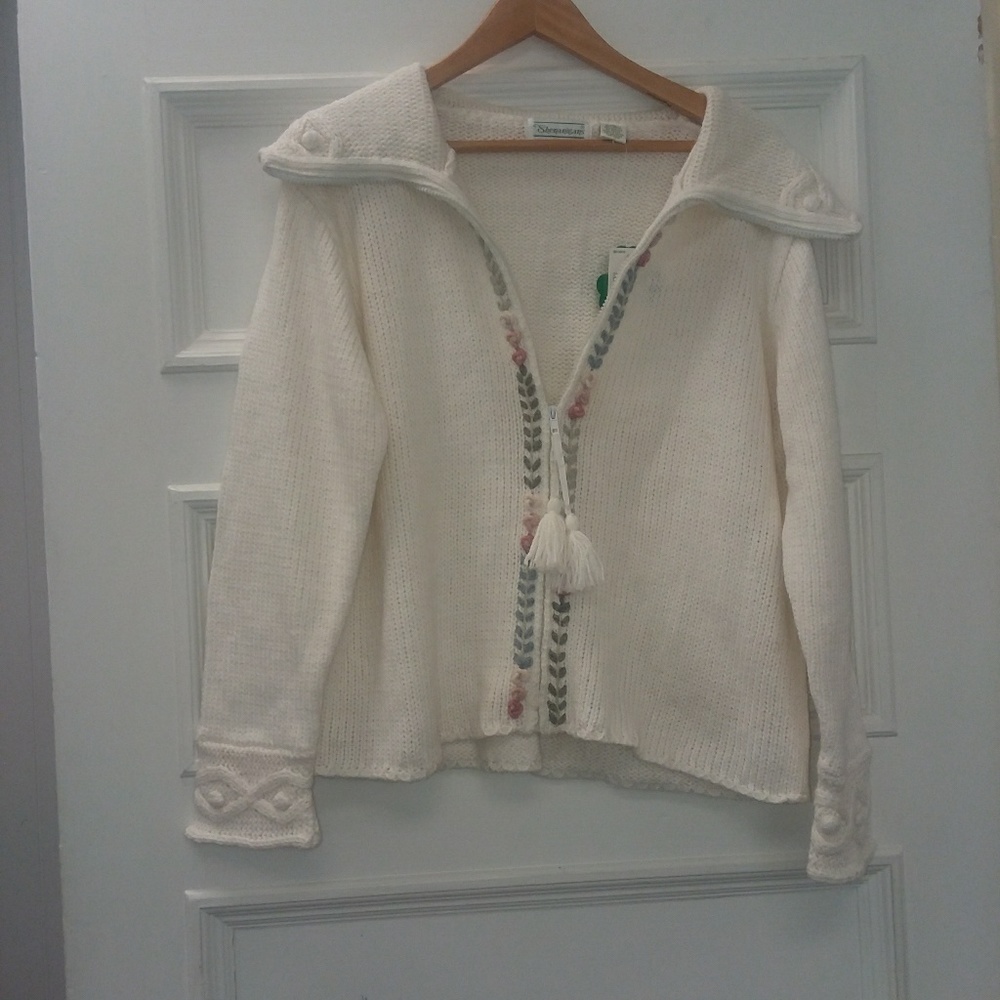 Shenanigans off white sweater NWT size xlarge